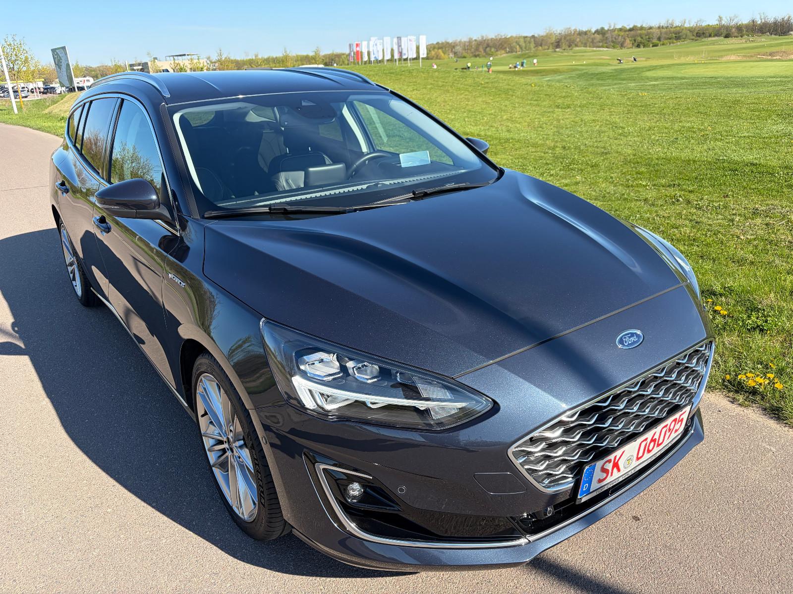 Ford Focus Turnier Vignale*LED*LEDER*AUTOMATIK*CARPLA
