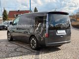 Hyundai Staria 2.2 CRDi Signature Automatik 2WD PANO - graue Hyundai STARIA