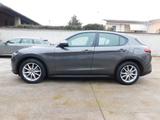 Alfa Romeo Stelvio 2.2 Turbodiesel 190 CV AT8 RW - silberne Alfa Romeo Stelvio