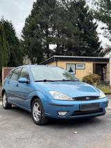Ford Focus 1.6 Automatik  TÜV neu  129.0... - Ford Focus mit Benzin-Antrieb: Kleinwagen, Automatik