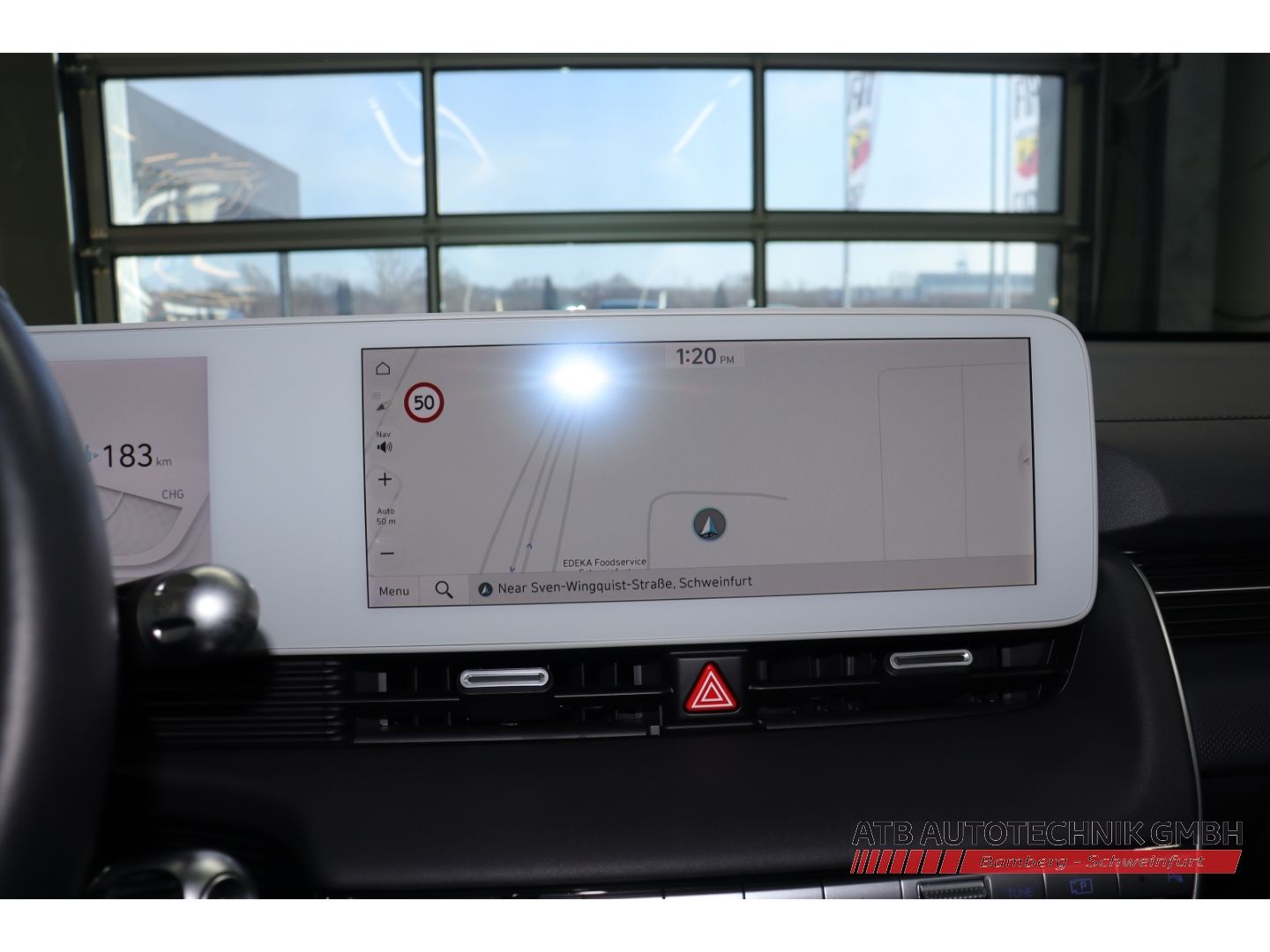 Fahrzeugabbildung Hyundai IONIQ 5 77,4 kWh UNIQ 98,8% SOH HUD Panorama Nav