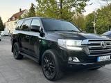 Toyota Land Cruiser LC200 V8 Diesel | Facelift-Optik  - Toyota Land Cruiser in Hannover