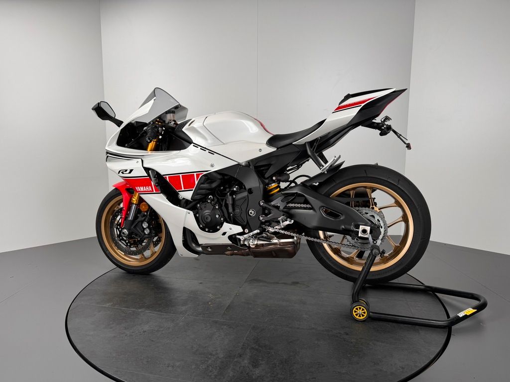 Fahrzeugabbildung Yamaha YZF-R1 WGP *AKRAPOVIC *NEUWERTIG