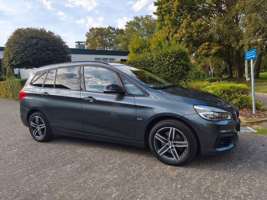 Image of BMW 218