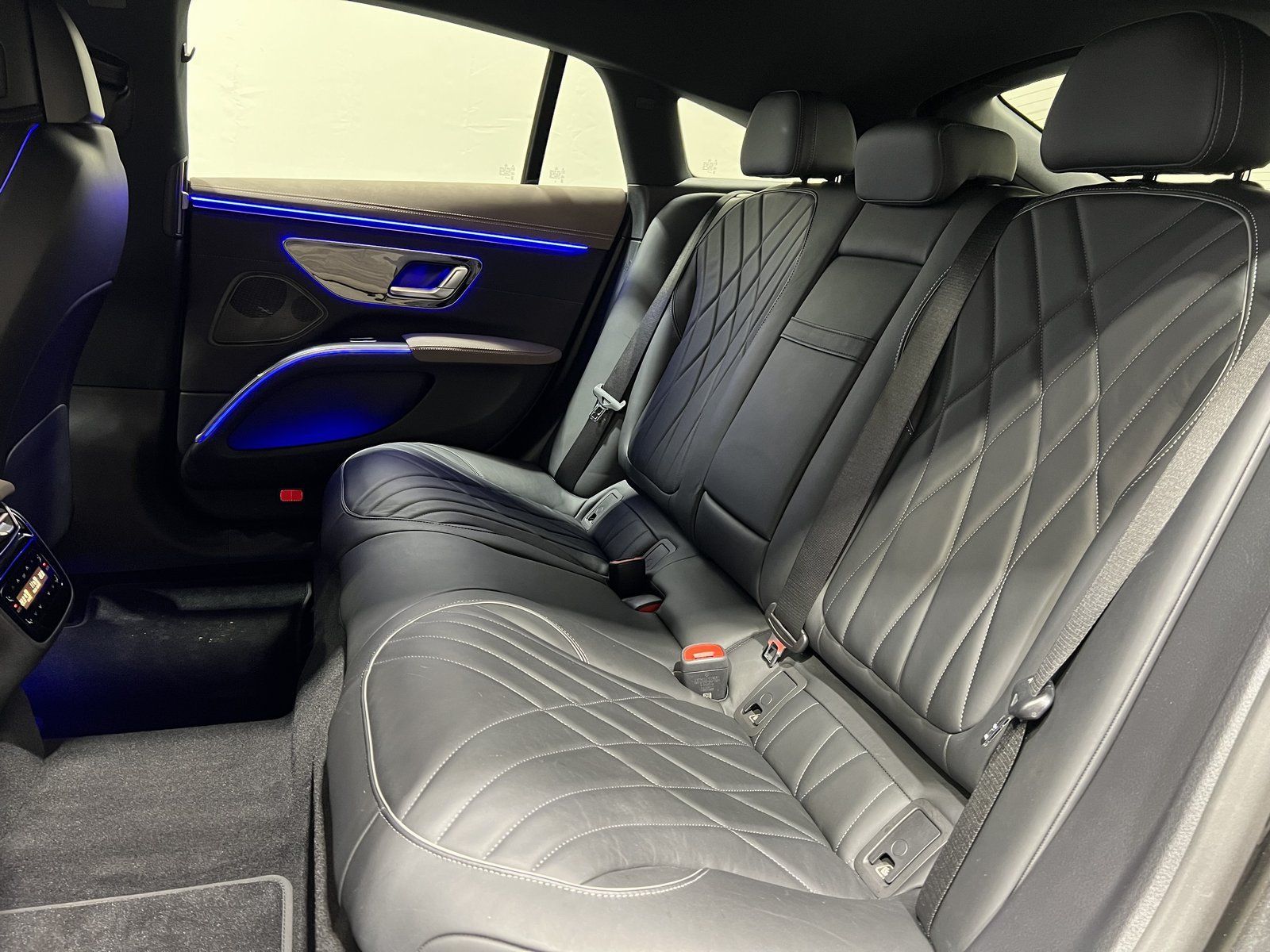 Mercedes-Benz EQS 450 EA Sitzklima Massage HA-LE AHK 360° foto 25