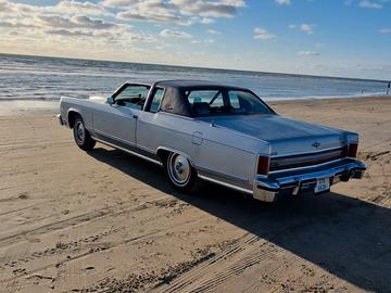 Lincoln Continental 1979
