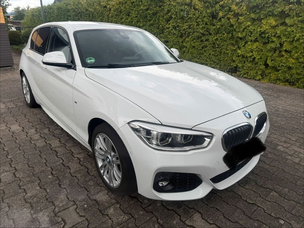 Image of BMW 120