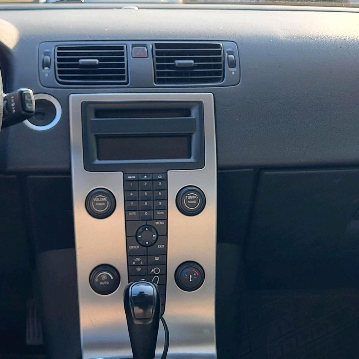 Volvo V50 2005 — photo 12