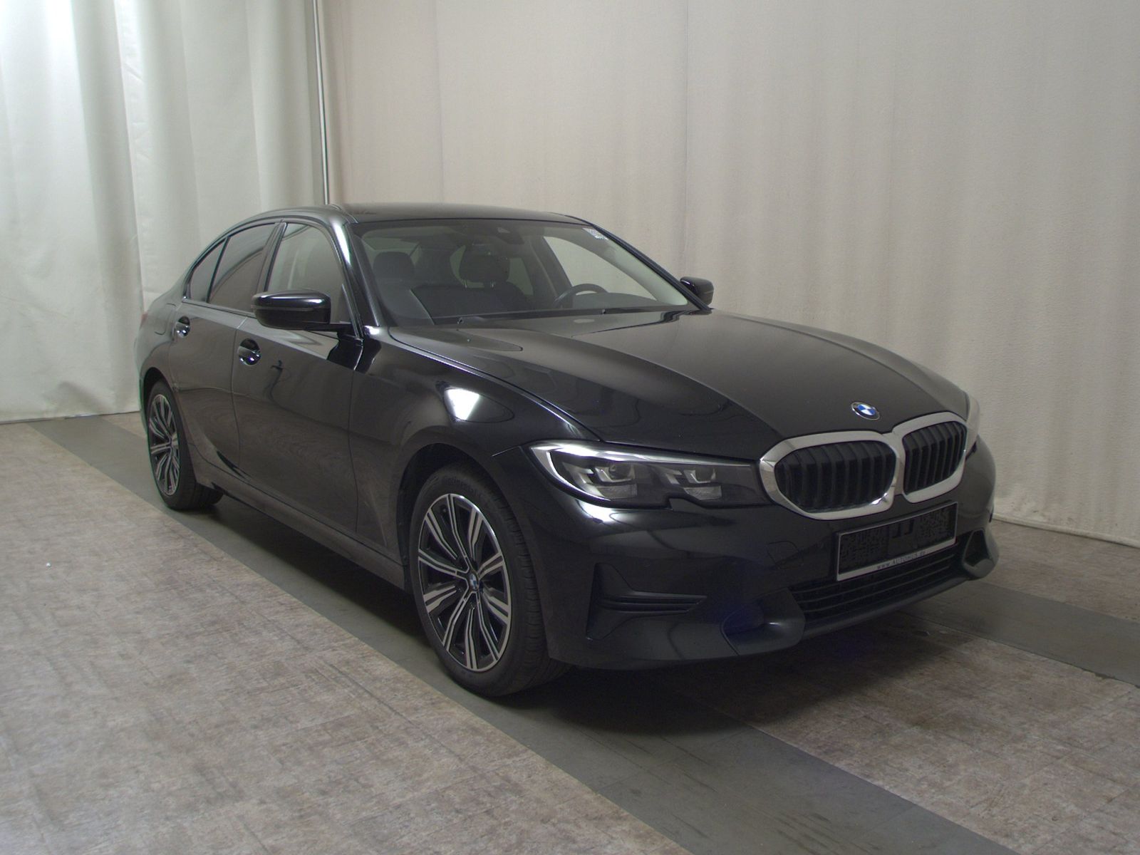 BMW 320dA xDr Sport-Line LEDER NAVI LC PRO LED PDC foto 3