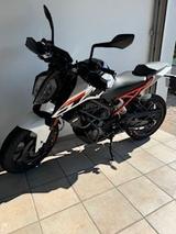 KTM 125 er Duke, neuwertig - Offers