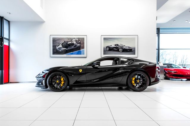 Ferrari 812 Superfast ~Ferrari Munsterhuis~