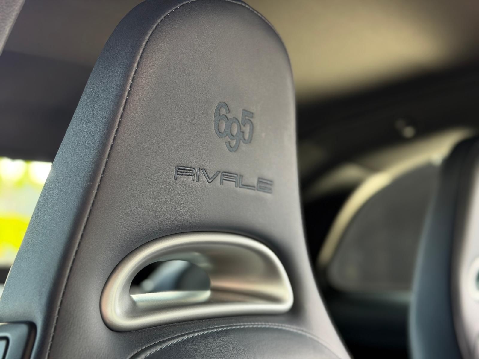 Fahrzeugabbildung Abarth 695C Rivale Navi KLIMA Mahagoni Optik ALU