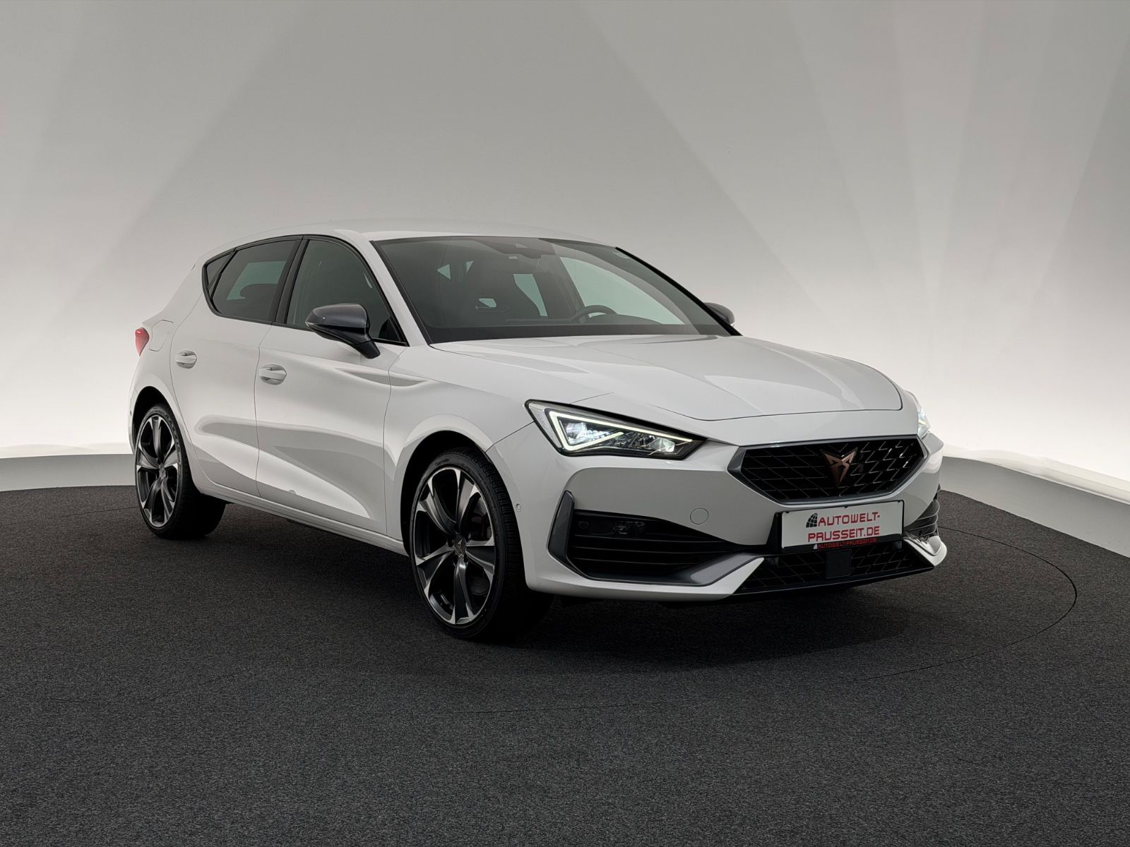 Cupra Leon 1.4 eHybrid*LED-KESSY-R.KAM-DCC-APP-SHZ-19"