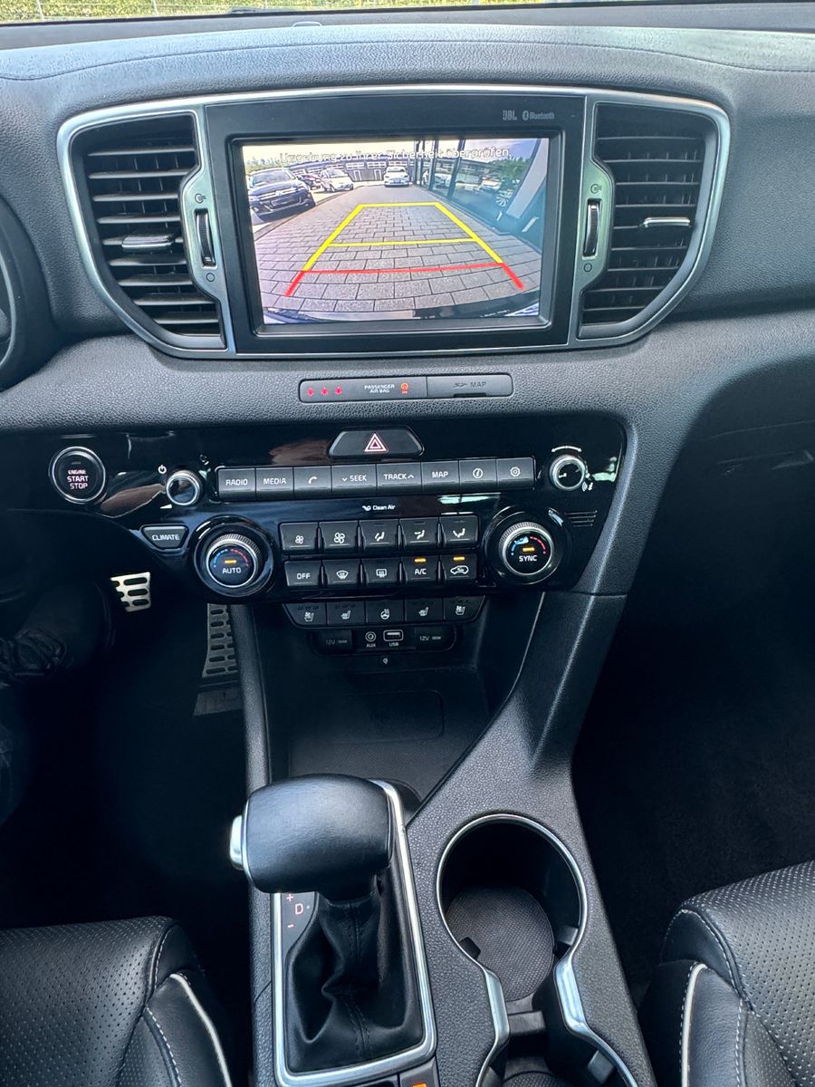 Fahrzeugabbildung Kia Sportage GT-Line 4WD,Navi,Leder,Sitzh,Kamera v+h