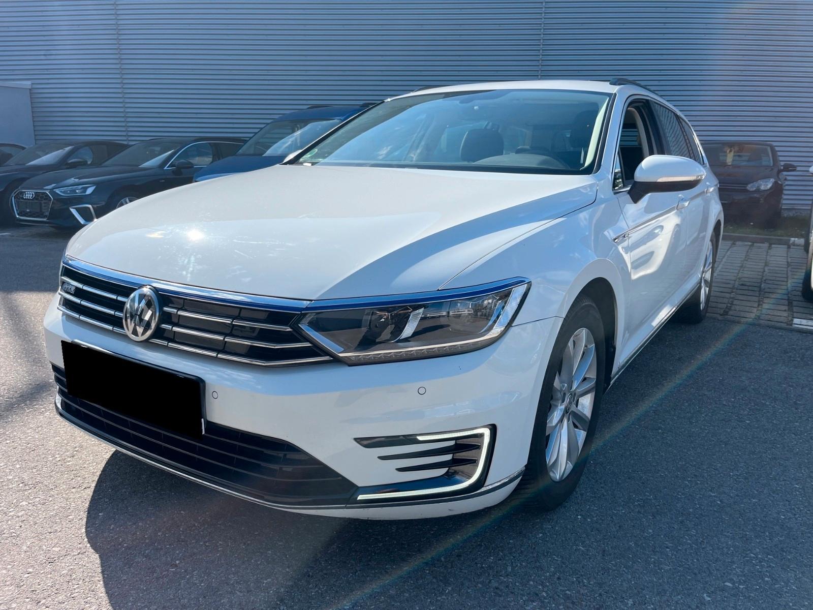 Volkswagen Passat Variant 1.4TSI GTE AMBIENTE LED 3-Z-KLIMA