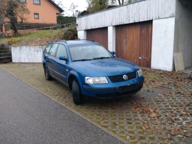 Volkswagen Passat 3B 1.8 Kombi Syncro TÜV neu möglich