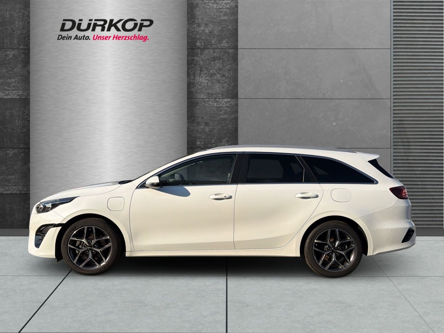 Kia Ceed_sw Plug-in Hybrid Platinum Edition,NAVI+PDC imagem 2