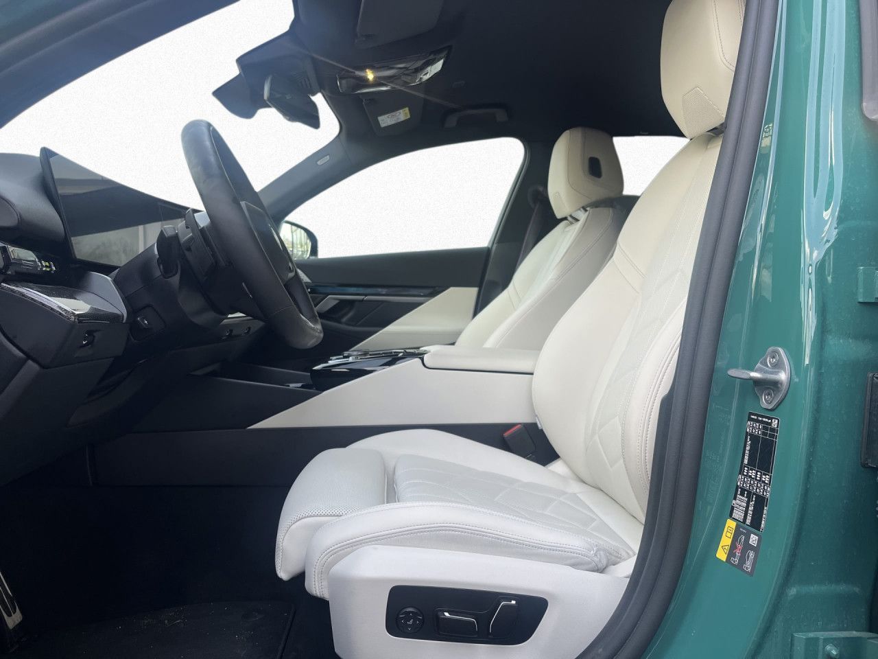 BMW i5 - Bild 17