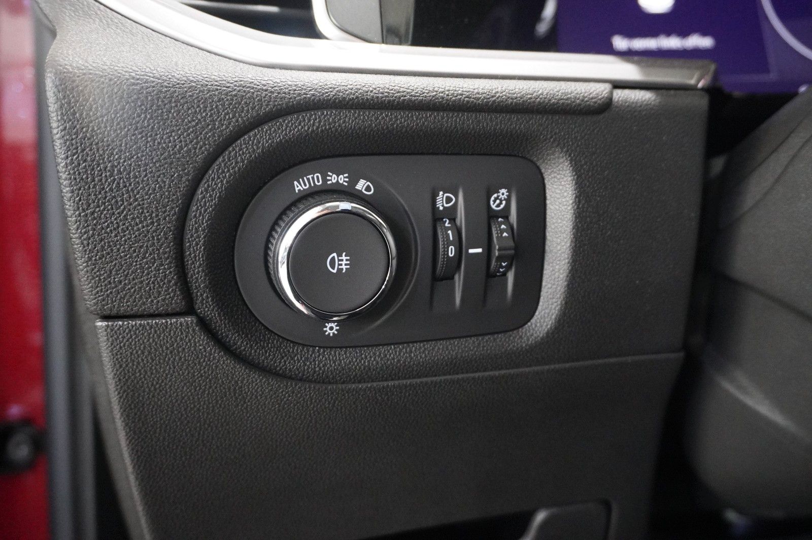 Fahrzeugabbildung Opel Grandland (X) 1.6T EDITION HYBRID NAVI/LED/VIRT.