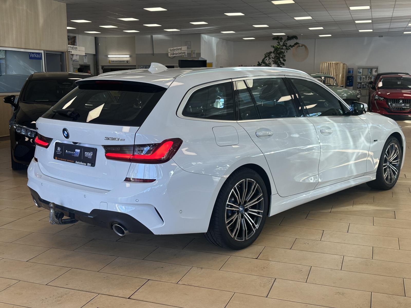 BMW 330 xDrive*M Sport*AHK*ACC*HUD*Cam*HiFi*Laser*1H