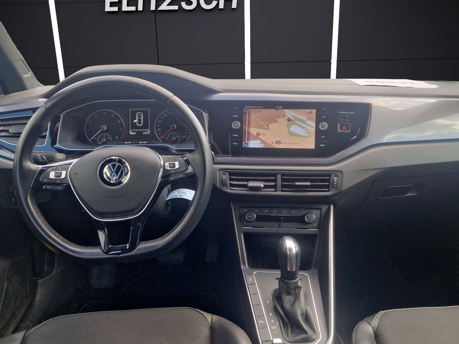 Fahrzeugabbildung Volkswagen Polo TSI Highline DSG LED ACC SHZ DAB+ Navi WeCo