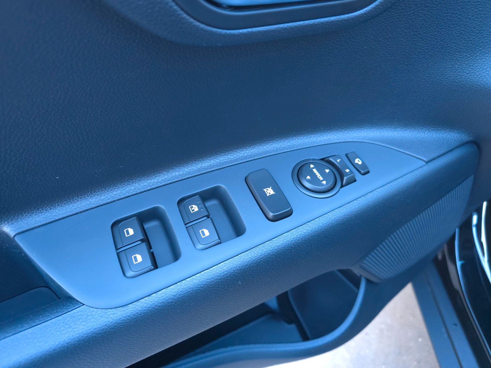 Fahrzeugabbildung Kia Stonic 1.0 T-GDI 100 Vision DCT7 Navi Kamera