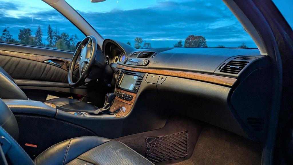 Mercedes-Benz E 55 AMG