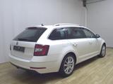Skoda Octavia Kombi 2.0 TDI Premium Ed. Navi LED AHK - Skoda Octavia mit Diesel-Antrieb: Standheizung