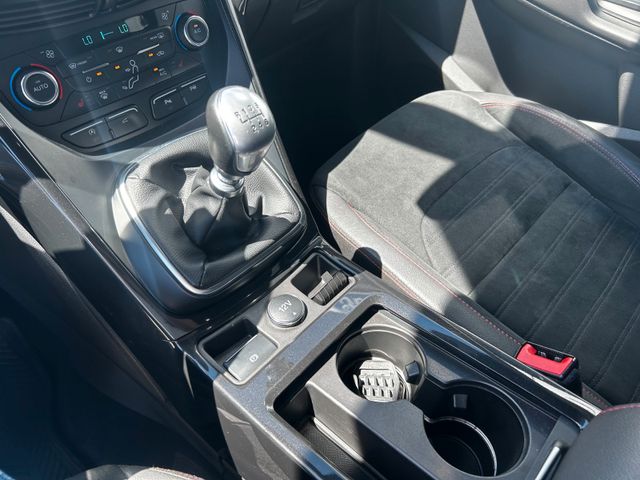 Kuga ST-Line