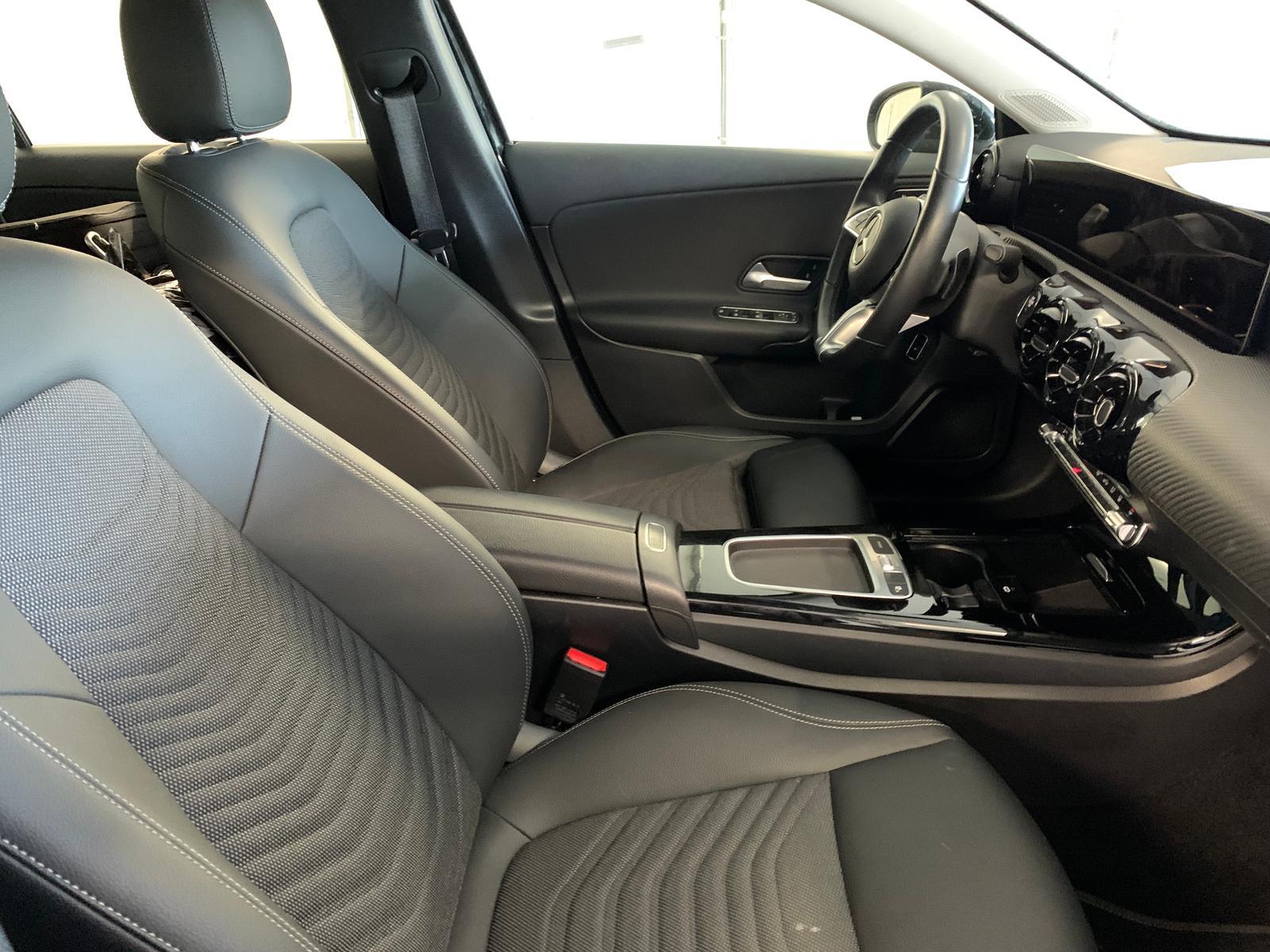 Mercedes-Benz A 250 e Facelift Widescreen Distronic Kam +++