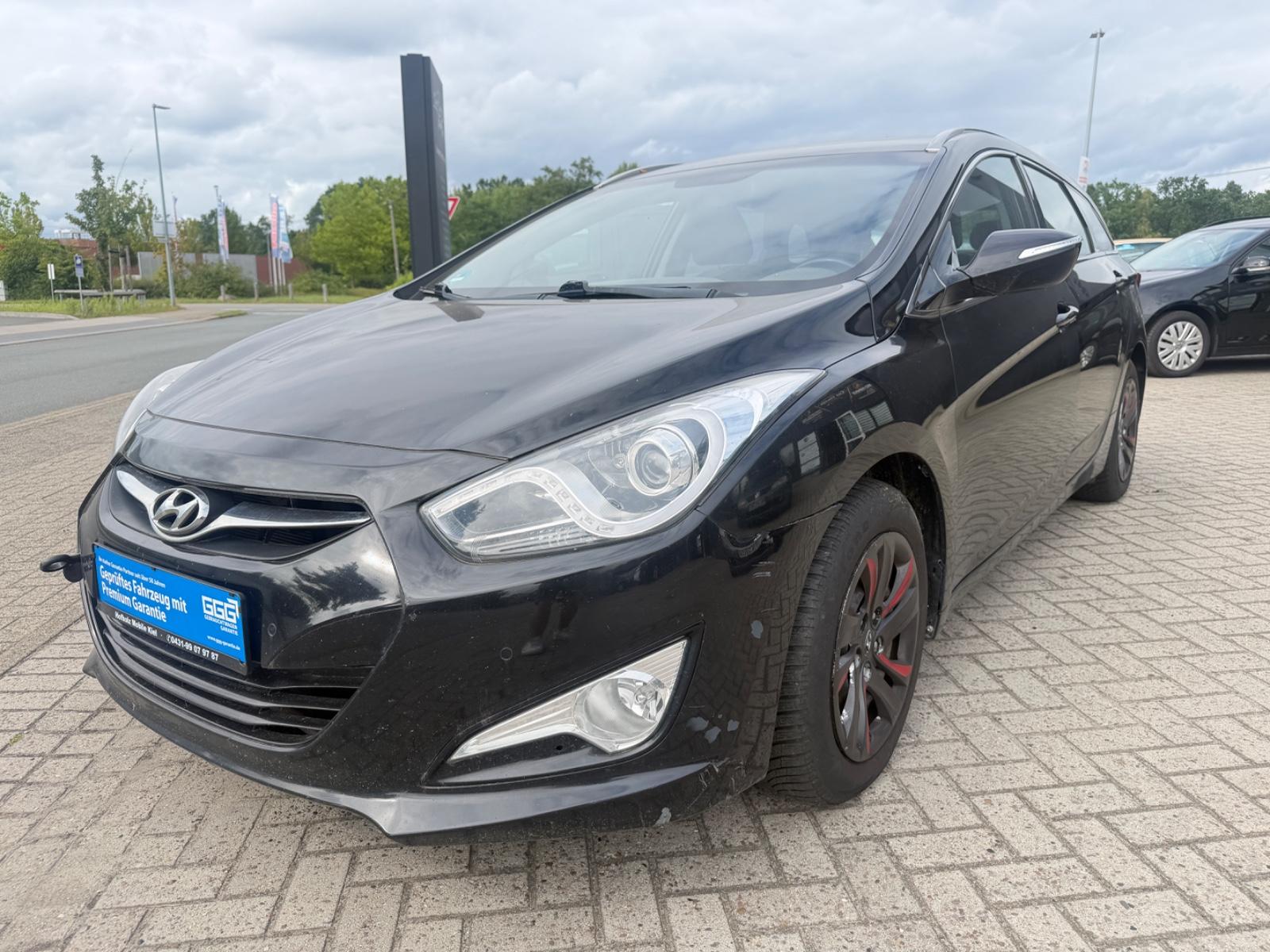 Hyundai i40 2013 — interior