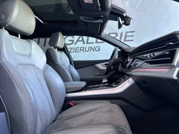 Audi Q8 - 8