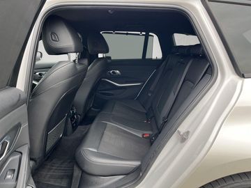 BMW 318 - 9