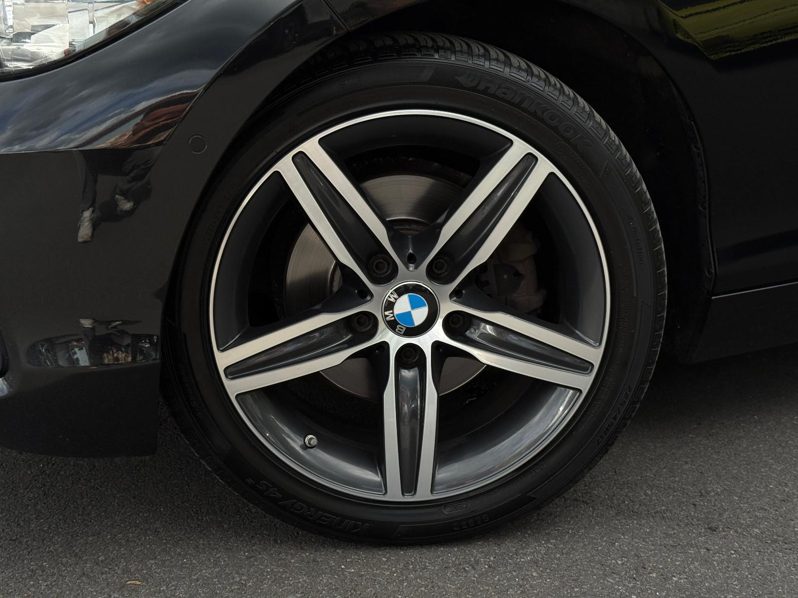 BMW 118d xDrive Sport-Line Navi HiFi PDC GRA SHZ