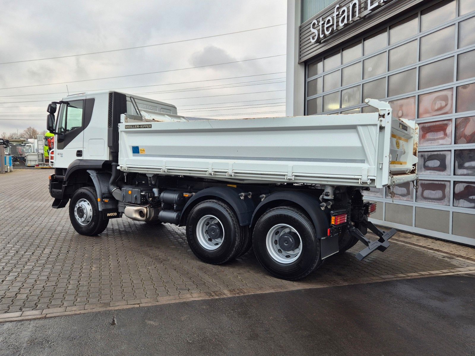 Fahrzeugabbildung Iveco Trakker AT260T41W 6x6 Meiller AHK