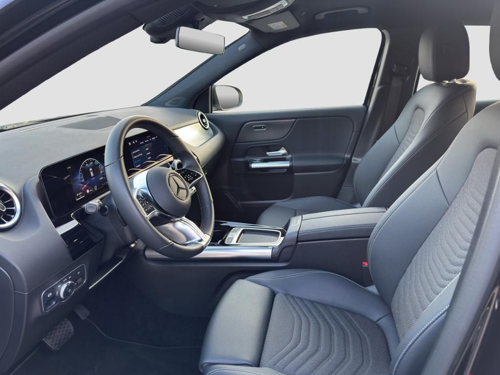 Fahrzeugabbildung Mercedes-Benz GLA 200 d LED*DISTRONIC*SpurH*elHeck*AHK*RFK*PDC