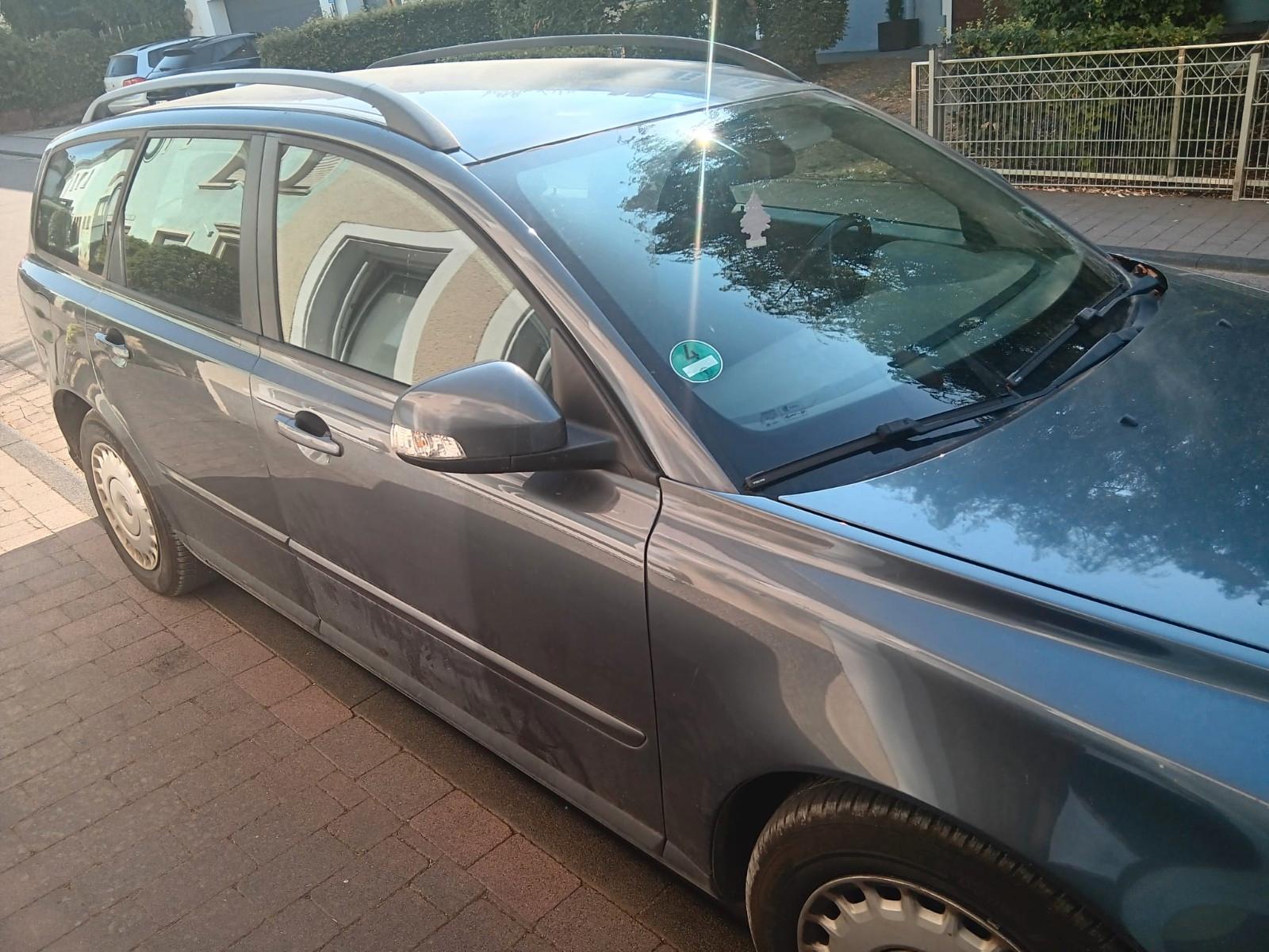 Volvo V50 2010 — engine 1.560 cm³, 109 HP (80kW)