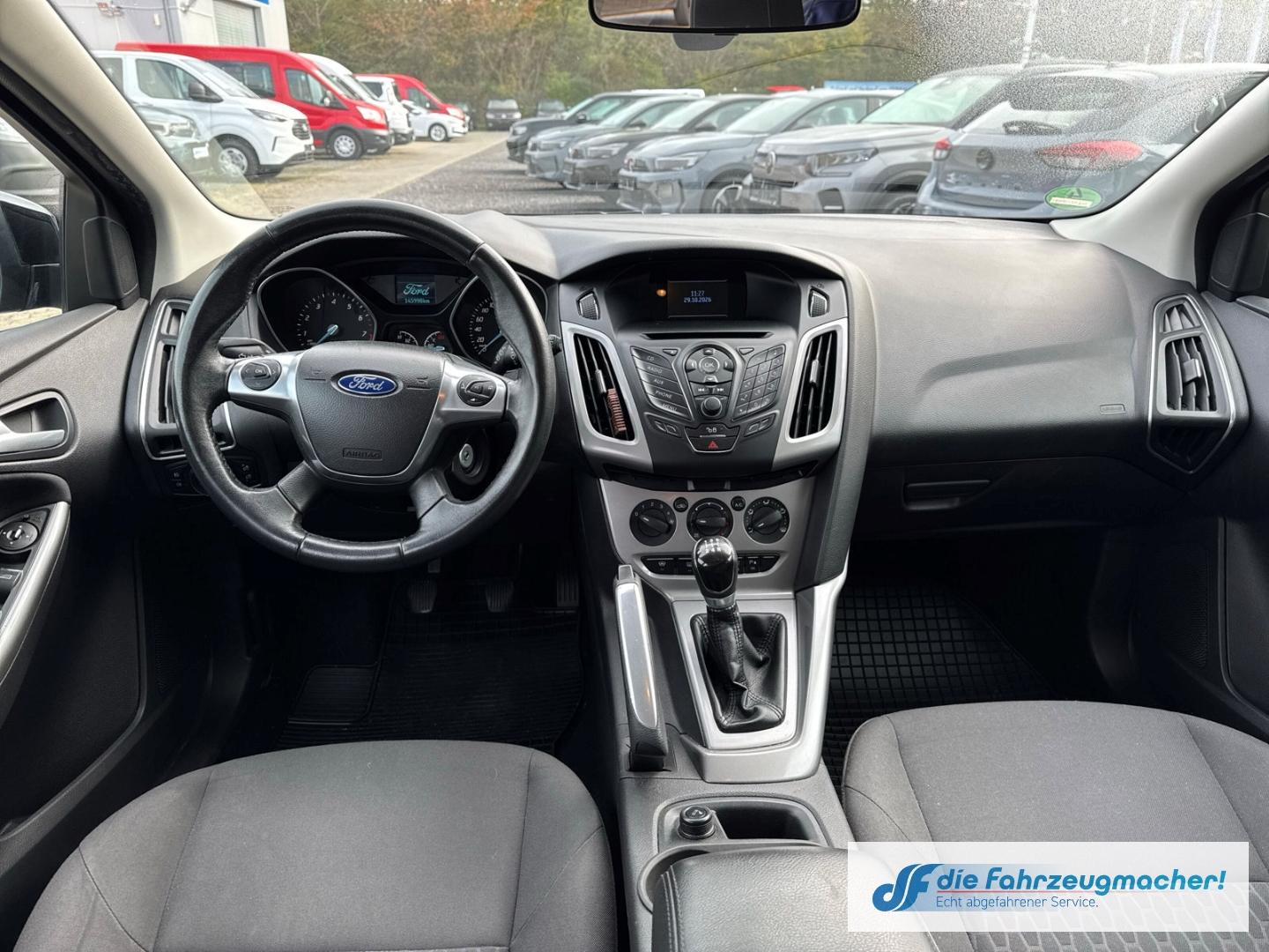 Ford Focus 2012 — photo 15