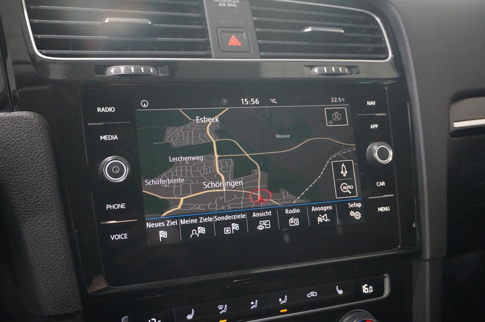 Fahrzeugabbildung Volkswagen Golf VII Lim. 1.5 TSI HIGHLINE DSG NAVI/LED/ACC