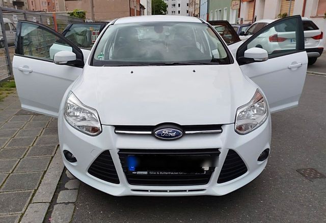 Ford Focus 2014 Baujahr TOP ZUSTAND