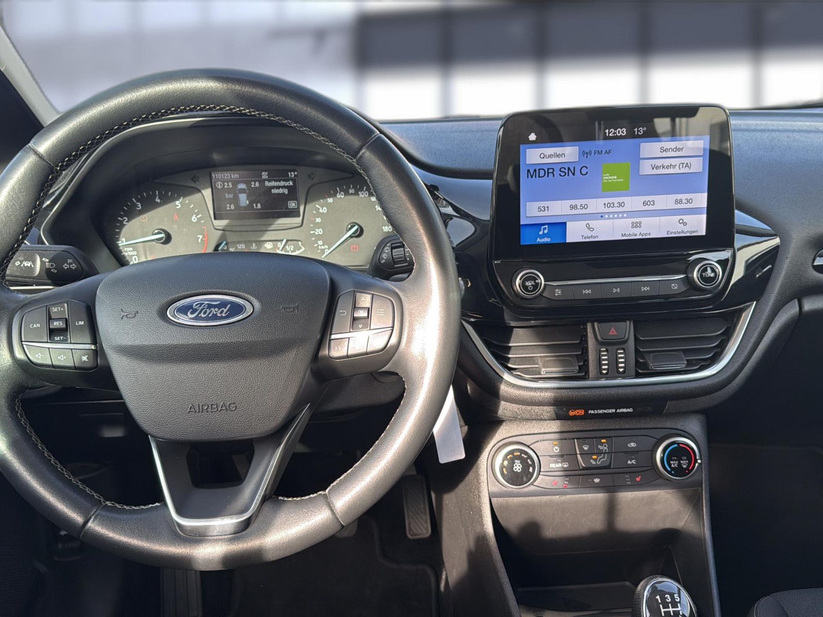 Fahrzeugabbildung Ford Fiesta Cool & Connect/Getriebe+Kupplung neu