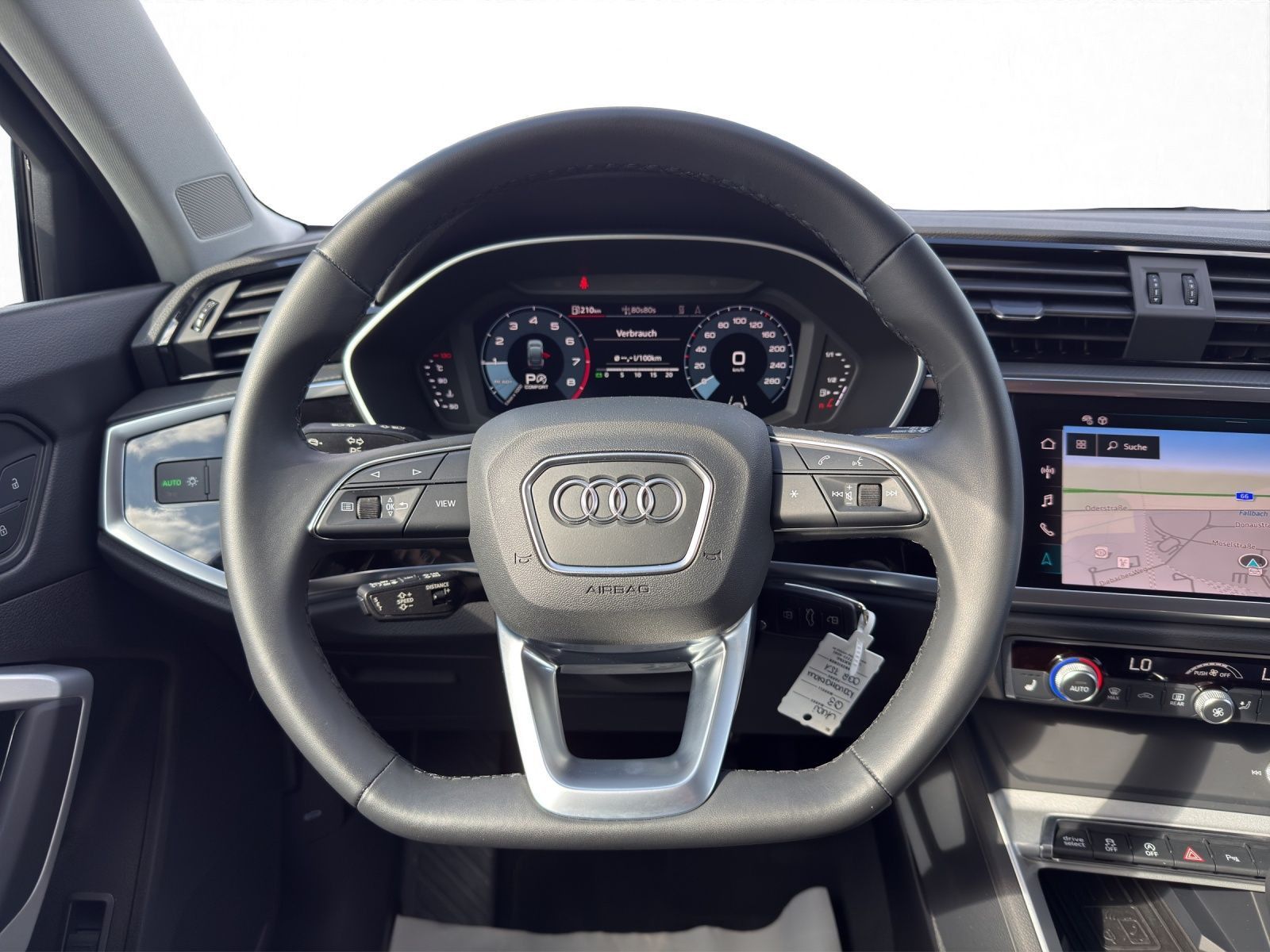 Audi Q3 - Bild 8