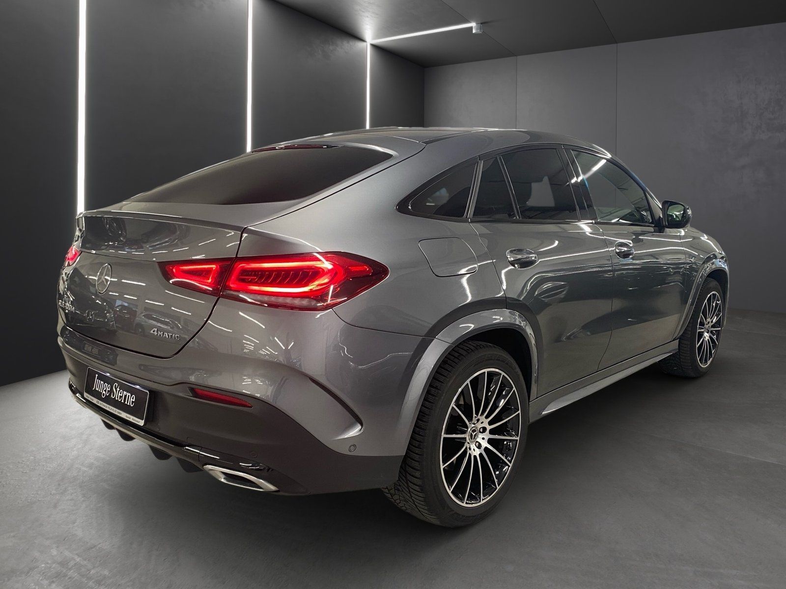 Fahrzeugabbildung Mercedes-Benz GLE 400 d 4M Coupe AMG*Pano*AHK*Airmatic*Fahrass