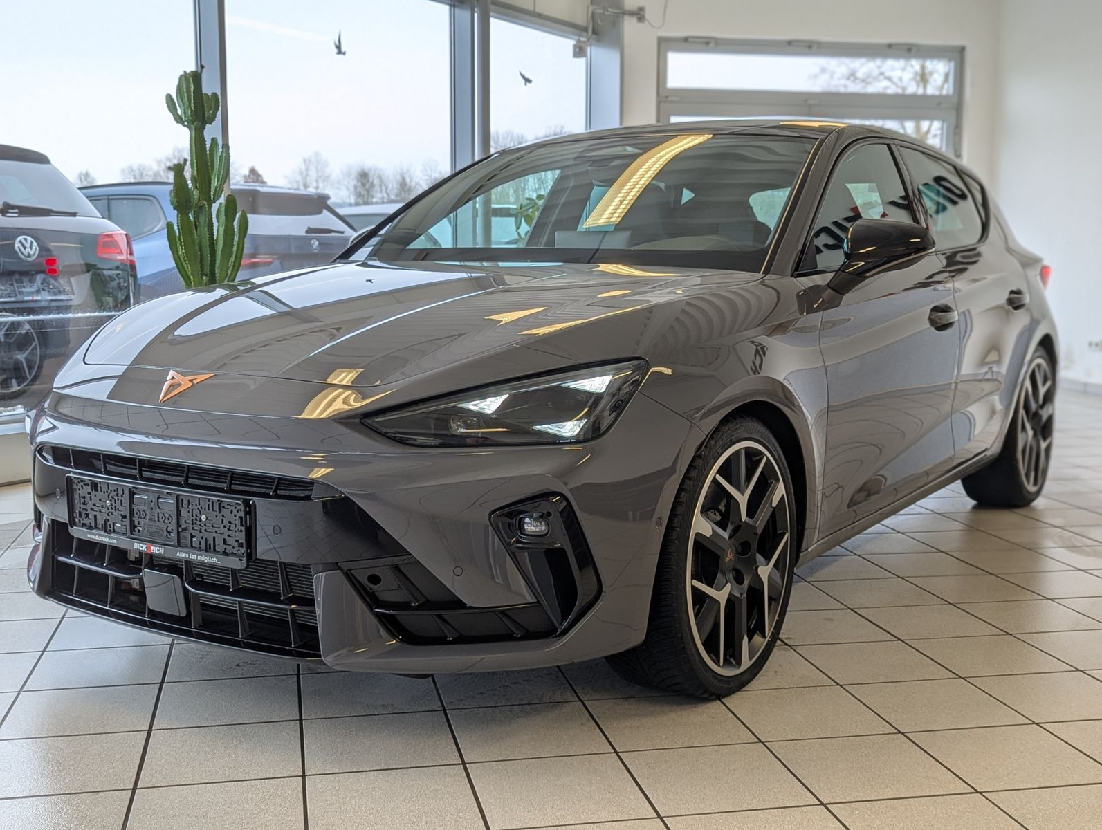 CUPRA Leon 2.0TSI VZ Matrix Pano Sennheiser Kamera 19" - Image 3