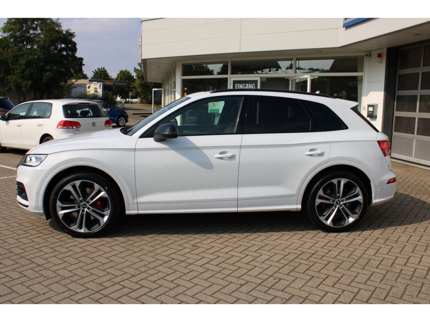AUDI SQ5 3.0TDI quattro Matrix Pano B&O StHzg 8fach A - Image 2