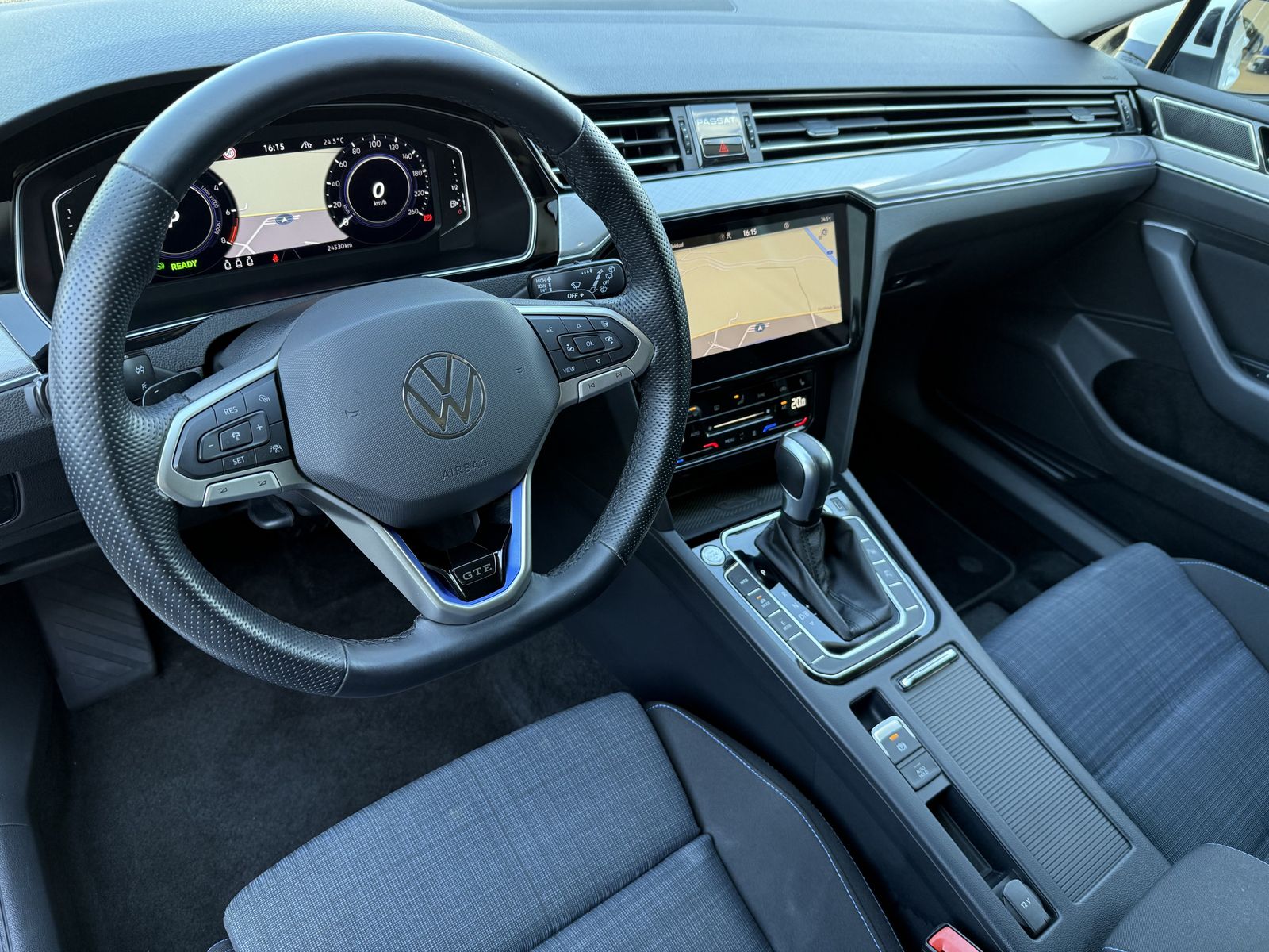 Fahrzeugabbildung Volkswagen Passat Variant GTE R-Line NAV+LED+360°+ACC+18ZO
