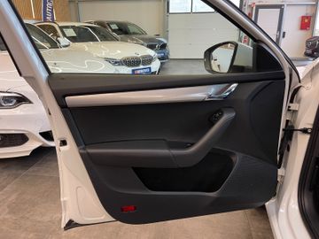 MYAUTOCENTER – Gebraucht- und Jahreswagen mit Werkstattservice in Pfaffenhofen Skoda Octavia Lim. Active *1. Hand*LED*Klima*PDC*TÜV*