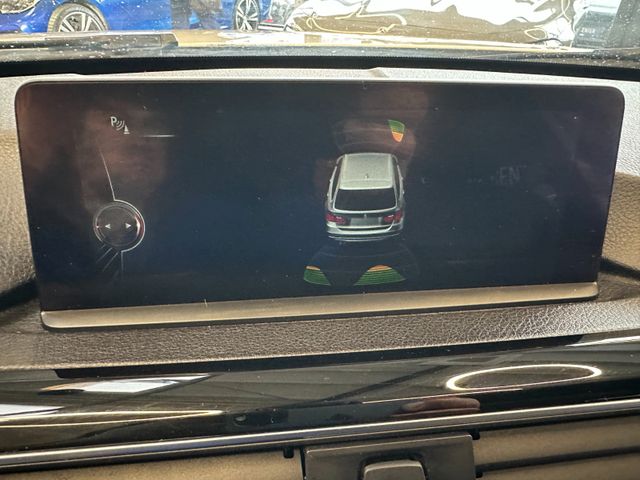 BMW 330 Touring *Sport Line*Navi*Bi Xenon*