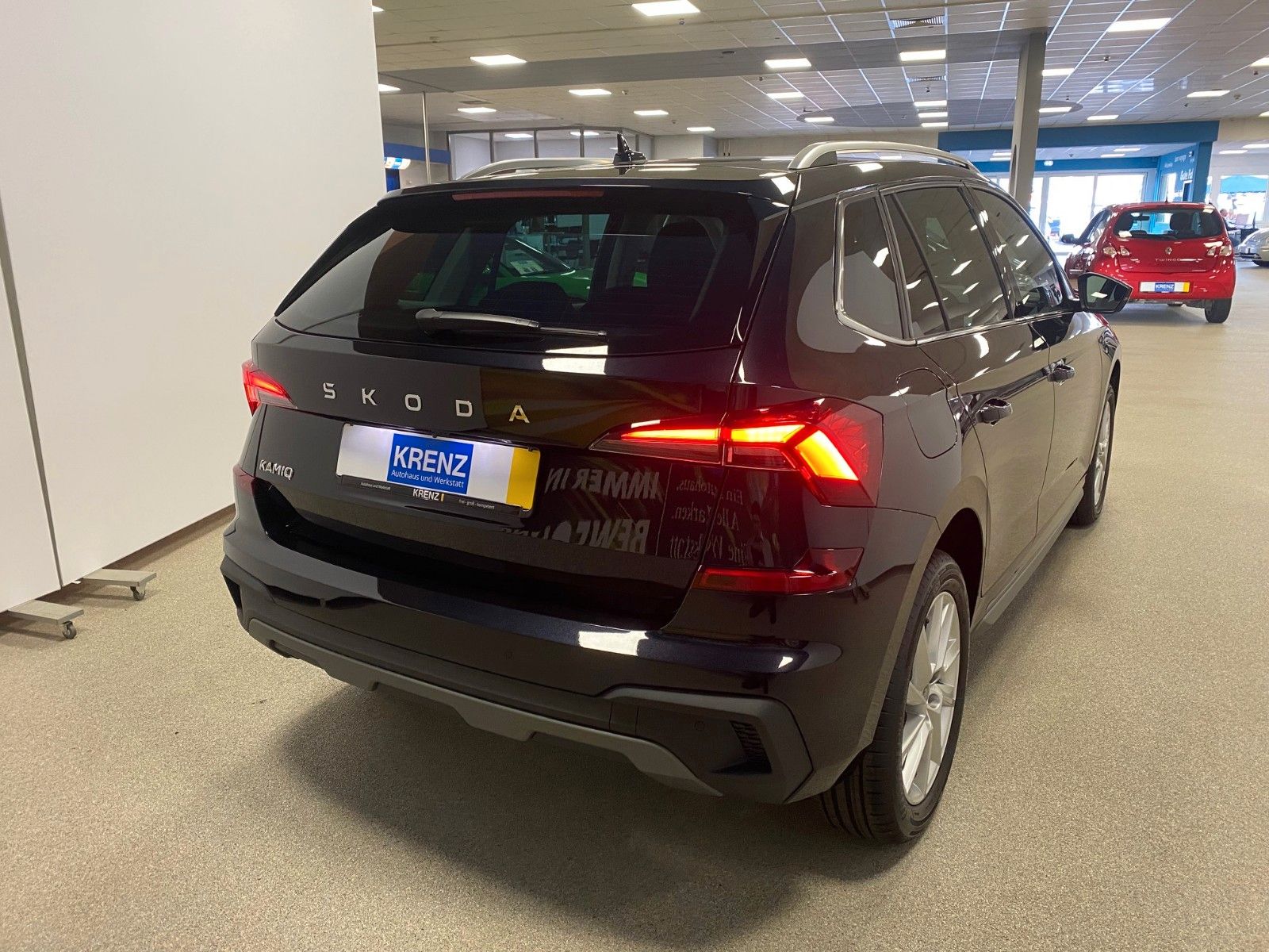 Fahrzeugabbildung SKODA Kamiq 1.0 TSI 85kW DSG Selection ACC+elek.Heck