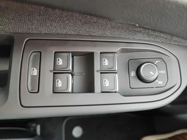 Golf Variant VIII 8 Life 1.0 TSI 81kW 6-Gang  Na